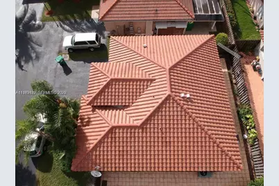 5758 NW 97th Pl #0, Doral, FL 33178 - Photo 2
