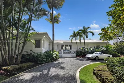 536 Jeronimo Dr, Coral Gables, FL 33146 - Photo 1