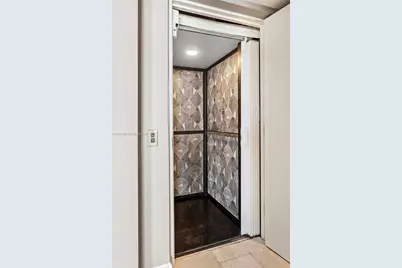 5801 Collins Ave #1600, Miami Beach, FL 33140 - Photo 68