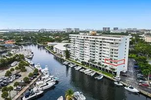 13155 Ixora Ct, North Miami, FL 33181 - Photo 2