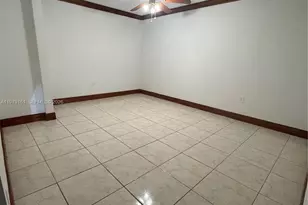 19750 Cypress Ct, Hialeah, FL 33015 - Photo 18