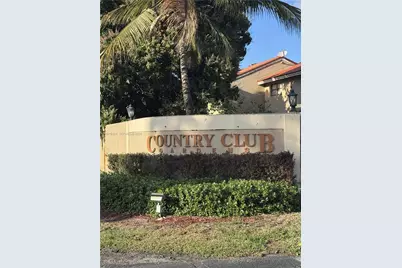19750 Cypress Ct, Hialeah, FL 33015 - Photo 2