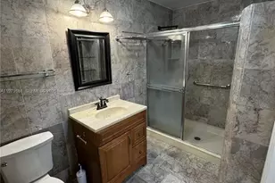 19750 Cypress Ct, Hialeah, FL 33015 - Photo 24