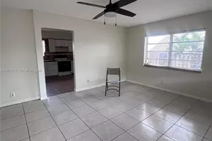 114 SW 67th Terrace, Pembroke Pines, FL 33023 - Photo 8