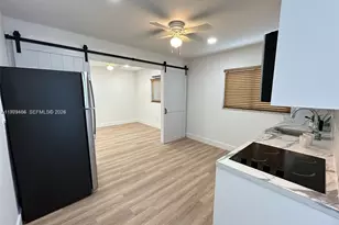 142 NW 21st Ave, Miami, FL 33125 - Photo 6