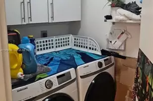 2821 SW 87th Ave, Davie, FL 33328 - Photo 8