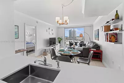 6900 Bay Dr #10H, Miami Beach, FL 33141 - Photo 8