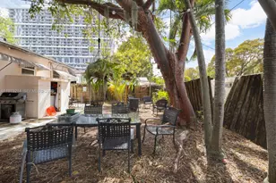 2710 SW 28th Ct, Miami, FL 33133 - Photo 14