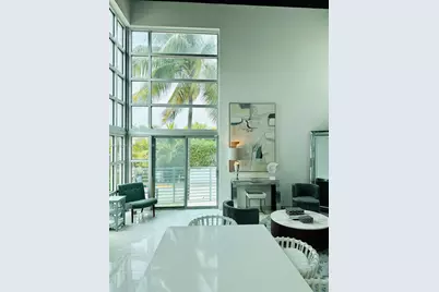 7700 Collins Ave #5, Miami Beach, FL 33141 - Photo 2