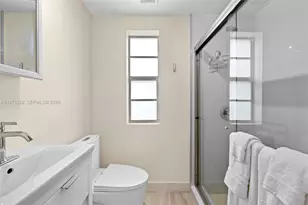 1241 14th St, Miami Beach, FL 33139 - Photo 20