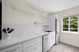 1241 14th St, Miami Beach, FL 33139 - Photo 10