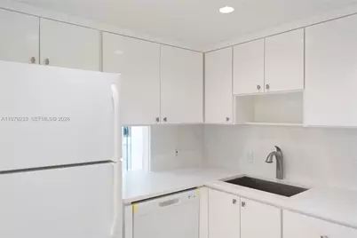 13155 Ixora Ct #310, North Miami, FL 33181 - Photo 8