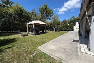 160 South Dr, Miami Springs, FL 33166 - Photo 18