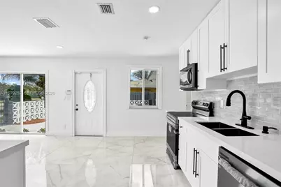 4320 NW 26th St, Lauderhill, FL 33313 - Photo 12