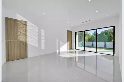 472 S Royal Poinciana Blvd, Miami Springs, FL 33166 - Photo 14