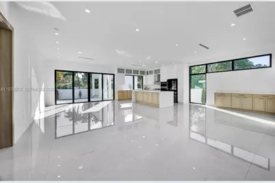 472 S Royal Poinciana Blvd, Miami Springs, FL 33166 - Photo 6