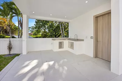 472 S Royal Poinciana Blvd, Miami Springs, FL 33166 - Photo 30