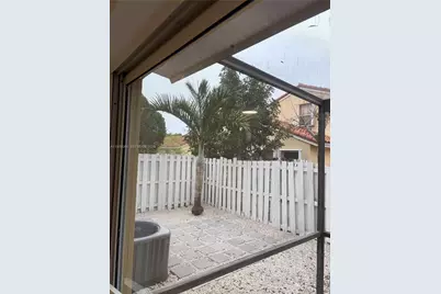 1246 NW 125th Ter #1246, Sunrise, FL 33323 - Photo 16