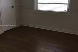 8927 Hawthorne Ave, Surfside, FL 33154 - Photo 20