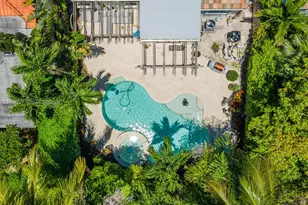 8927 Hawthorne Ave, Surfside, FL 33154 - Photo 28