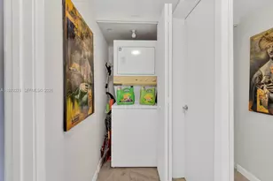 1555 N Treasure Dr, North Bay Village, FL 33141 - Photo 28