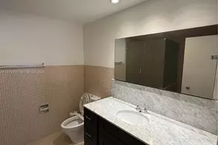 5255 Collins Ave, Miami Beach, FL 33140 - Photo 14