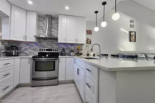 8019 NW 100th Dr, Tamarac, FL 33321 - Photo 6