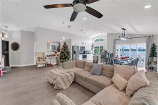 9900 S Grand Duke Cir, Tamarac, FL 33321 - Photo 8