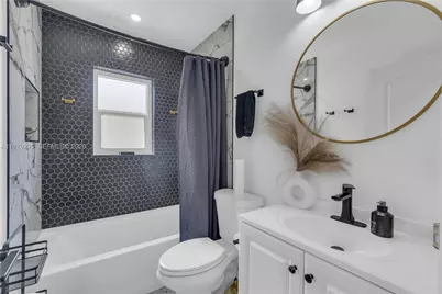 9900 S Grand Duke Cir, Tamarac, FL 33321 - Photo 22