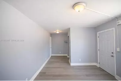 6080 W Flagler St #6, Miami, FL 33144 - Photo 4