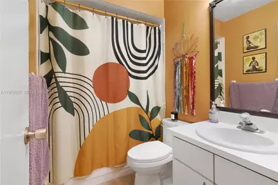 14566 SW 124th Pl, Miami, FL 33186 - Photo 14