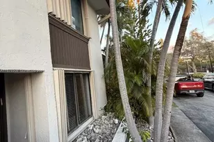 2661 NE 164th St, North Miami Beach, FL 33160 - Photo 2