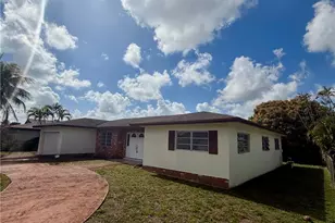 1761 SW 55th Ave, Plantation, FL 33317 - Photo 2