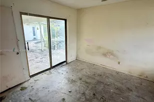 1761 SW 55th Ave, Plantation, FL 33317 - Photo 14