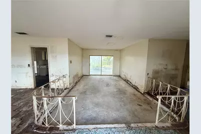 1761 SW 55th Ave, Plantation, FL 33317 - Photo 6