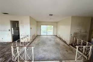 1761 SW 55th Ave, Plantation, FL 33317 - Photo 6