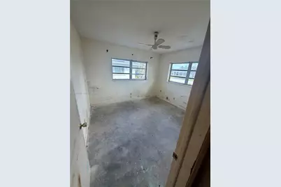 1761 SW 55th Ave, Plantation, FL 33317 - Photo 16