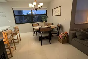 10280 NW 9th St Cir, Miami, FL 33172 - Photo 8
