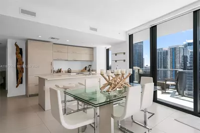 1300 S Miami Ave #2305, Miami, FL 33130 - Photo 4