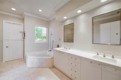 1448 Mariner Way, Hollywood, FL 33019 - Photo 20