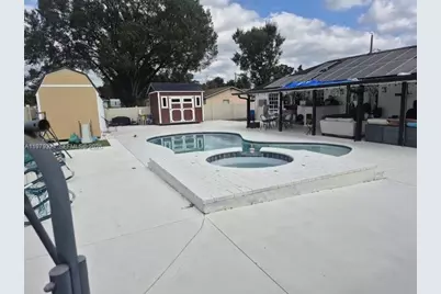 8016 Apache Ln, Lakeland, FL 33810 - Photo 1