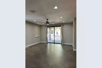 2810 Center Court Dr #3-29, Weston, FL 33332 - Photo 6