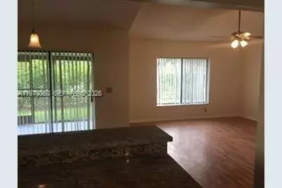 806 Maplewood Dr, Greenacres, FL 33415 - Photo 4