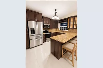 910 SW 140th Ave, Miami, FL 33184 - Photo 10