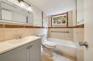 915 Jefferson Ave, Miami Beach, FL 33139 - Photo 12