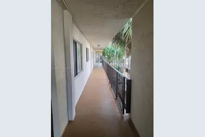 8015 SW 107th Ave #313, Miami, FL 33173 - Photo 6