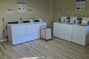 8015 SW 107th Ave, Miami, FL 33173 - Photo 40