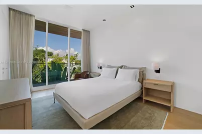 1051 W 48th St #4, Miami Beach, FL 33140 - Photo 32