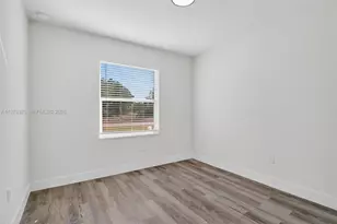 710 Bedford Point Ave, Lehigh Acres, FL 33974 - Photo 22