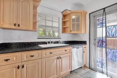 2508 SW 19th Ter, Miami, FL 33145 - Photo 10